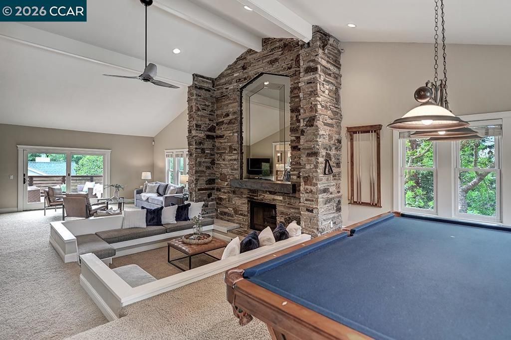 Image 11 of property listing at 304 Livorna Heights Rd, Alamo, CA 94507