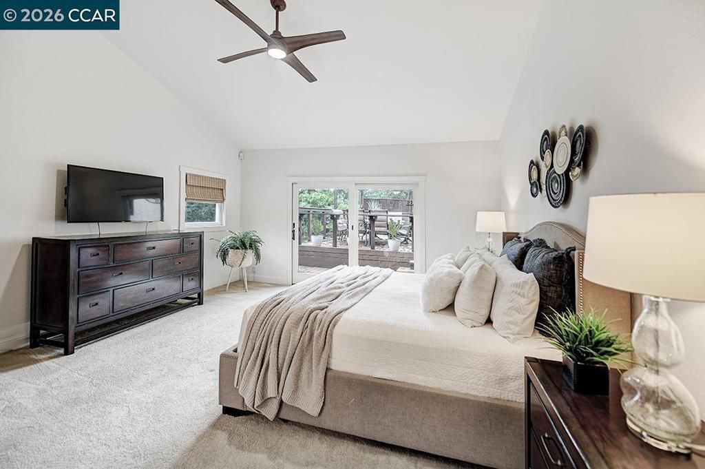 Image 29 of property listing at 304 Livorna Heights Rd, Alamo, CA 94507