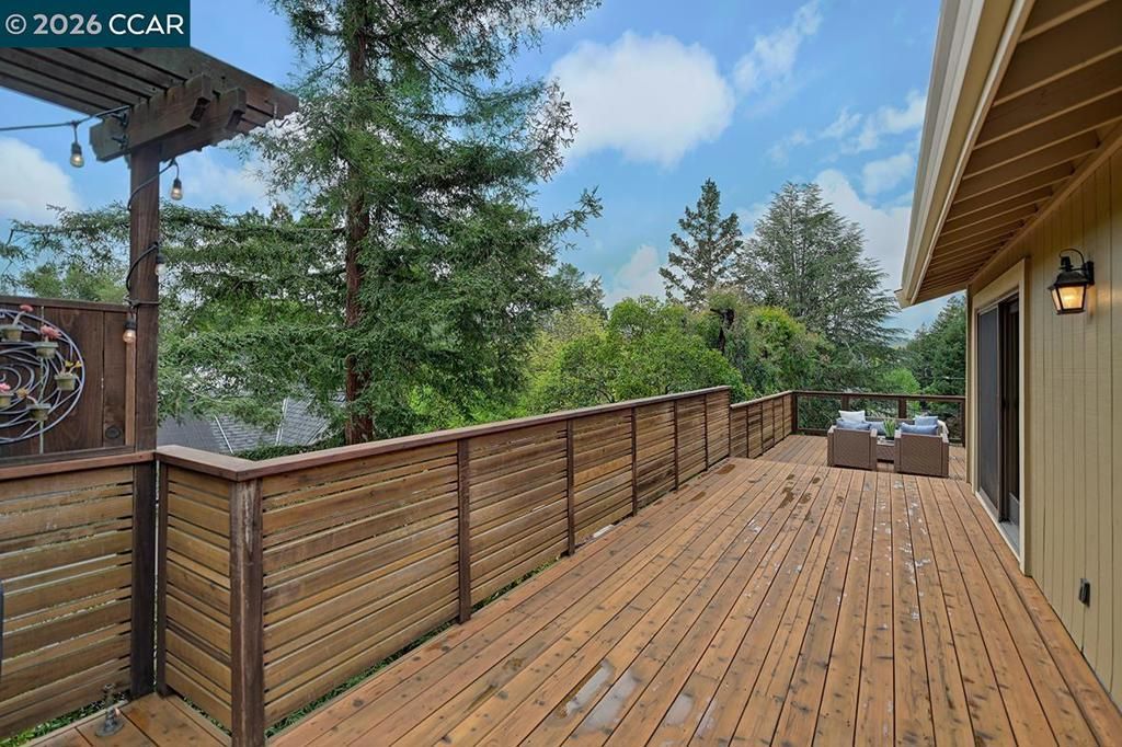 Image 32 of property listing at 304 Livorna Heights Rd, Alamo, CA 94507