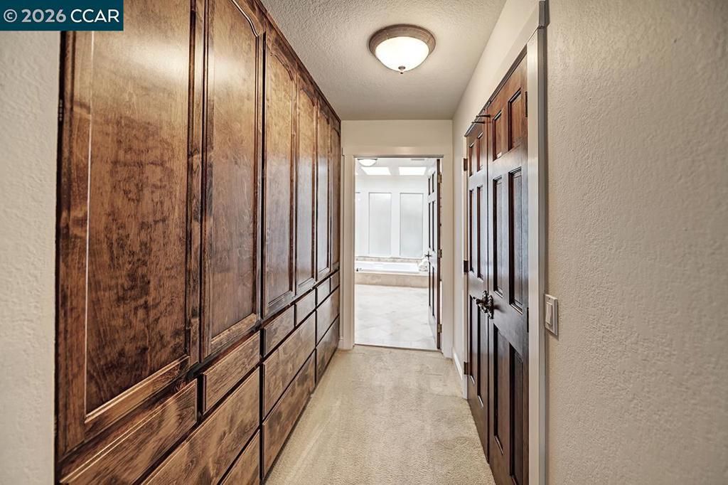 Image 37 of property listing at 304 Livorna Heights Rd, Alamo, CA 94507