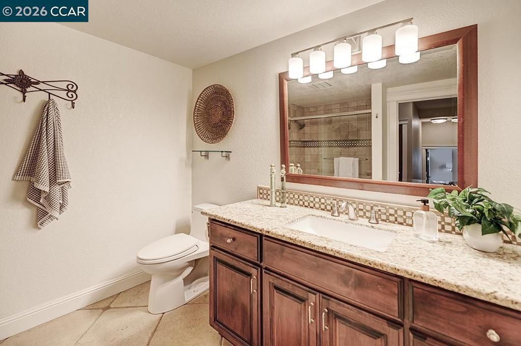 Image 47 of property listing at 304 Livorna Heights Rd, Alamo, CA 94507