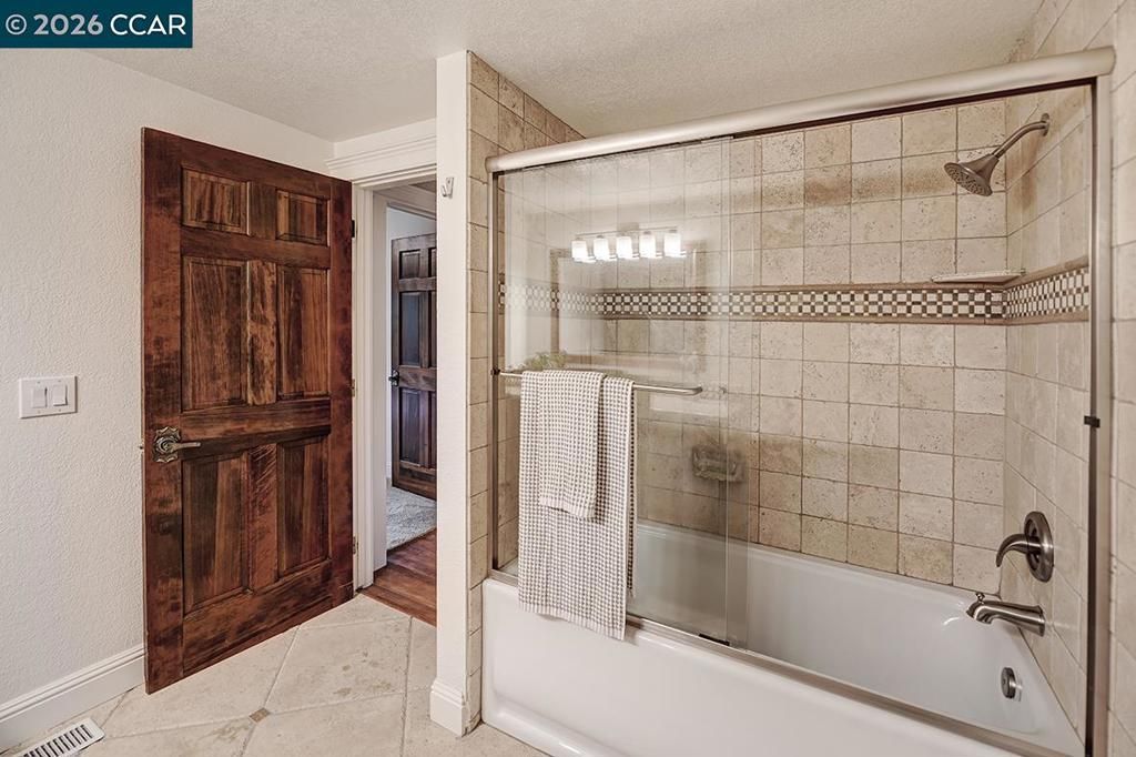 Image 48 of property listing at 304 Livorna Heights Rd, Alamo, CA 94507