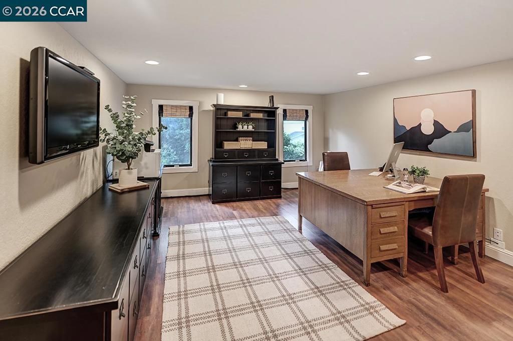 Image 50 of property listing at 304 Livorna Heights Rd, Alamo, CA 94507