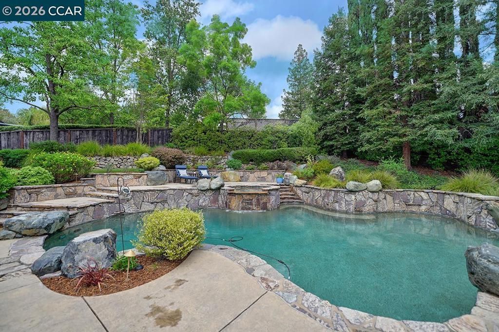 Image 60 of property listing at 304 Livorna Heights Rd, Alamo, CA 94507