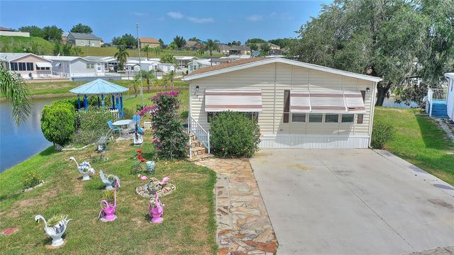 271 LAKE CREST LOOP, Davenport, FL 33837