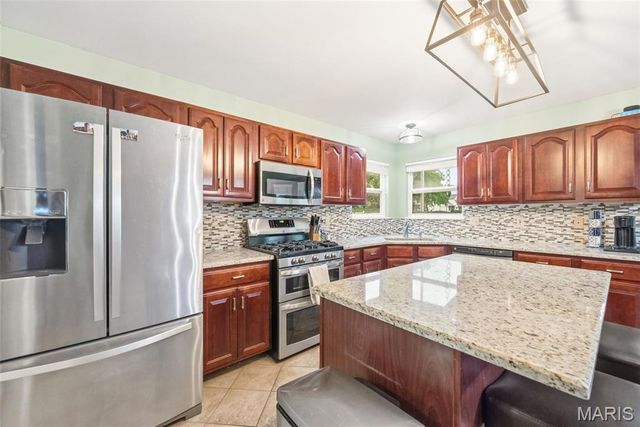 1010 Wake Court, Wentzville, MO 63385