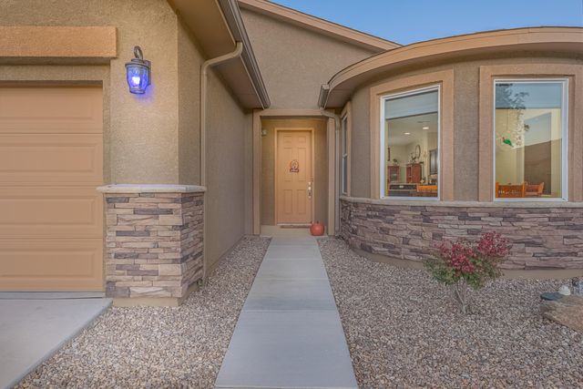 4320 Sundance Street SW, Los Lunas, NM 87031