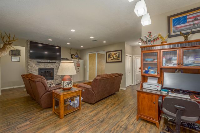 4320 Sundance Street SW, Los Lunas, NM 87031