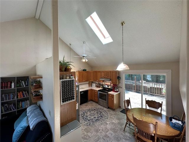 3200 Timber Valley Court NE, Cedar Rapids, IA 52402
