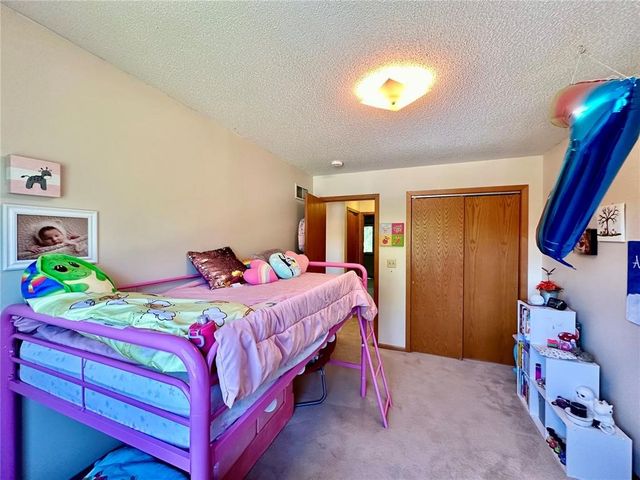 3200 Timber Valley Court NE, Cedar Rapids, IA 52402