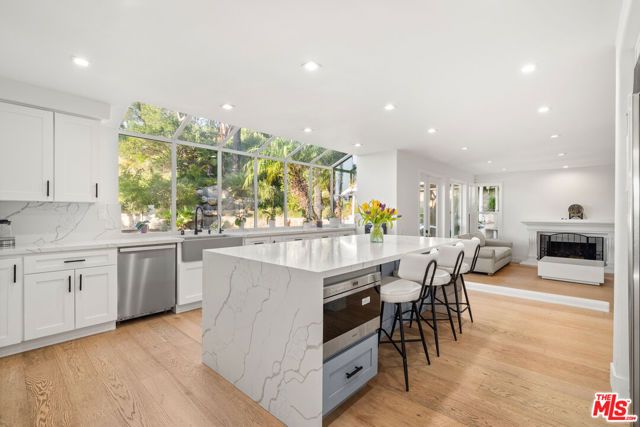 22137 Cairnloch Street, Calabasas, CA 91302