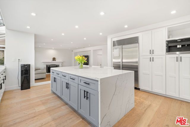 22137 Cairnloch Street, Calabasas, CA 91302