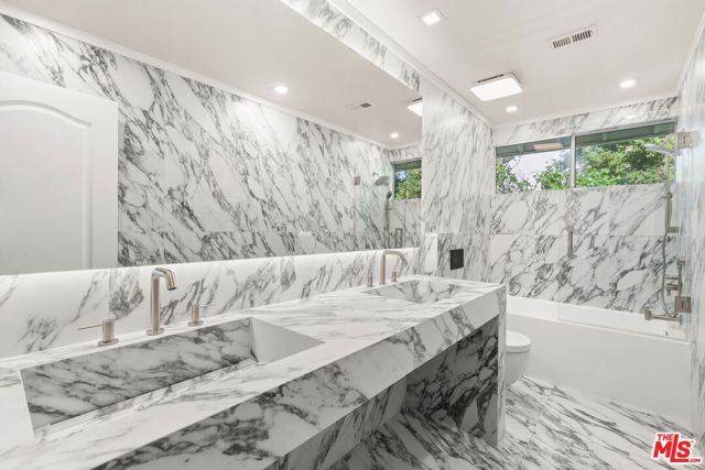 22137 Cairnloch Street, Calabasas, CA 91302