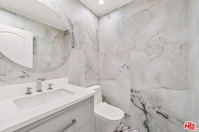 22137 Cairnloch Street, Calabasas, CA 91302