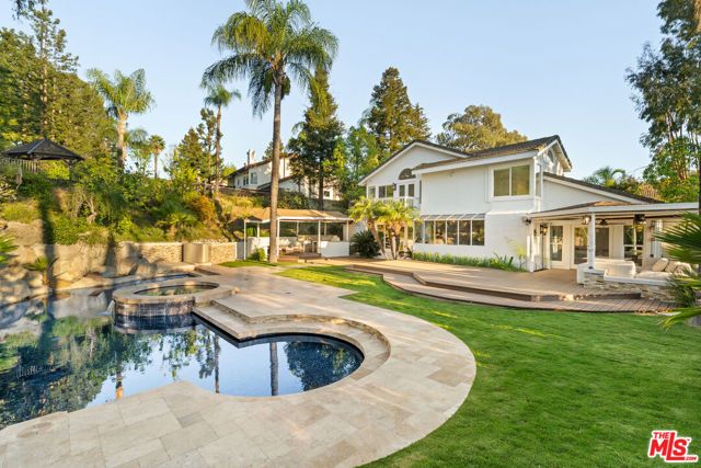 22137 Cairnloch Street, Calabasas, CA 91302
