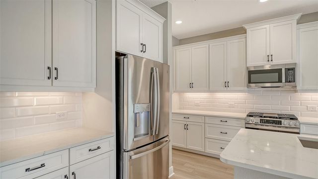 8079 ANTHIRIUM LOOP, Sarasota, FL 34240