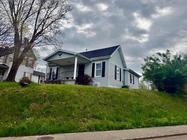 110 Jacksboro Street, Somerset, KY 42501