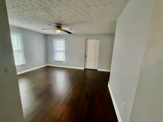 110 Jacksboro Street, Somerset, KY 42501