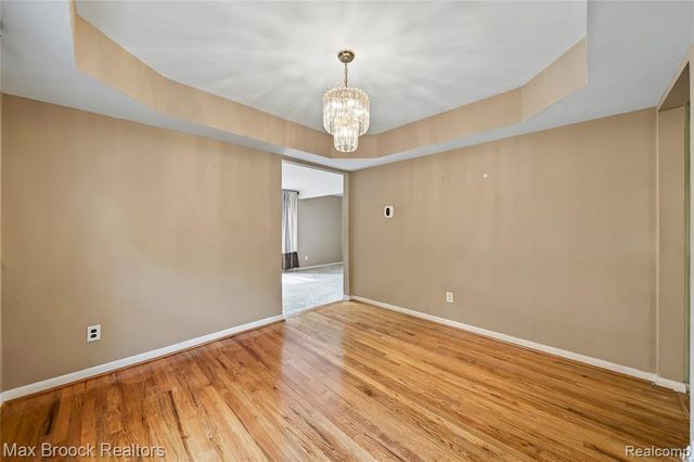 25576 Wessex Street, Farmington Hills, MI 48336