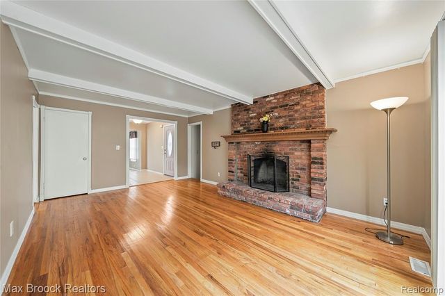 25576 Wessex Street, Farmington Hills, MI 48336