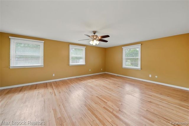 25576 Wessex Street, Farmington Hills, MI 48336