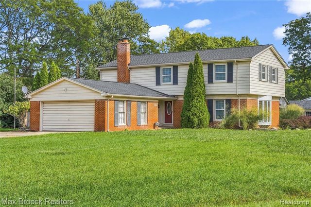 25576 Wessex Street, Farmington Hills, MI 48336