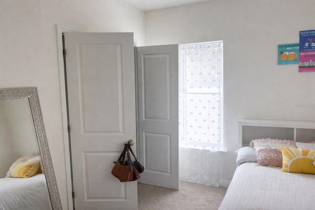 2128 W WALNUT STREET, Tampa, FL 33607