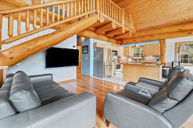 1045 CHICKADEE LOOP, Fairbanks, AK 99712