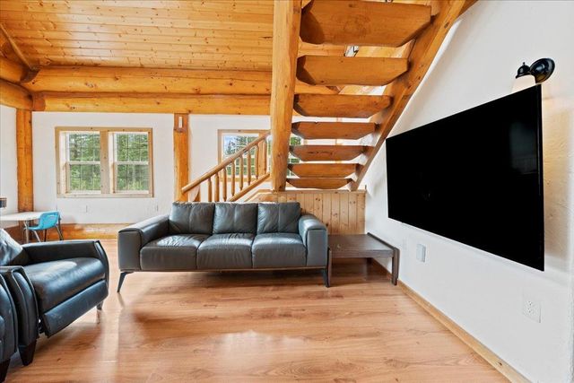 1045 CHICKADEE LOOP, Fairbanks, AK 99712