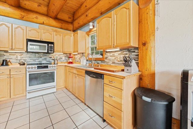 1045 CHICKADEE LOOP, Fairbanks, AK 99712