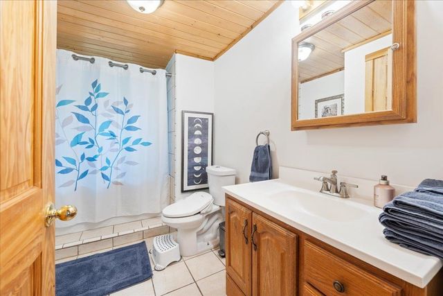 1045 CHICKADEE LOOP, Fairbanks, AK 99712