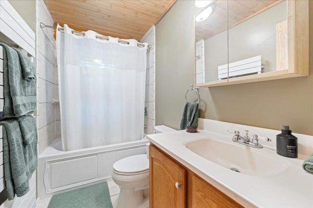 1045 CHICKADEE LOOP, Fairbanks, AK 99712