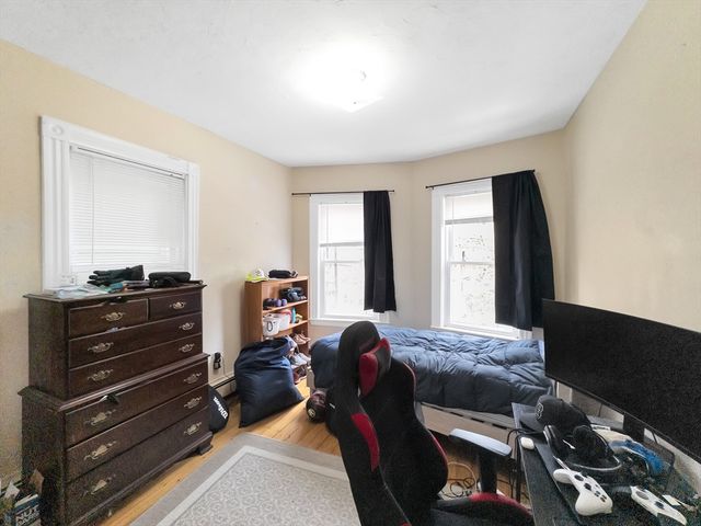 32 Fisher Ave 2, Boston, MA 02120