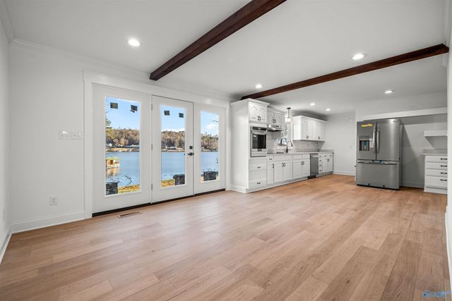 407 Bay Point Drive, Rainbow City, AL 35906