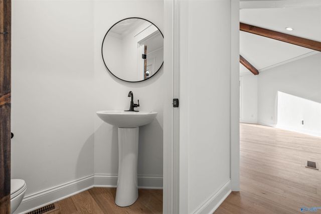 407 Bay Point Drive, Rainbow City, AL 35906