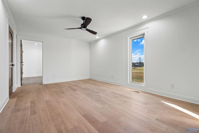 407 Bay Point Drive, Rainbow City, AL 35906