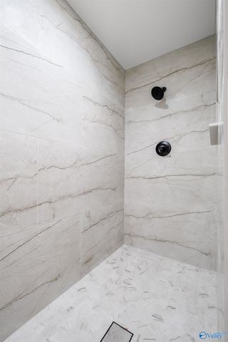 407 Bay Point Drive, Rainbow City, AL 35906