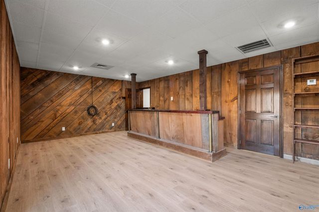 407 Bay Point Drive, Rainbow City, AL 35906