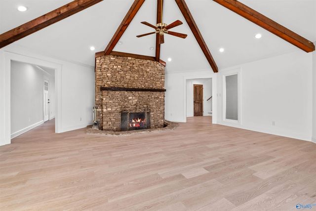 407 Bay Point Drive, Rainbow City, AL 35906