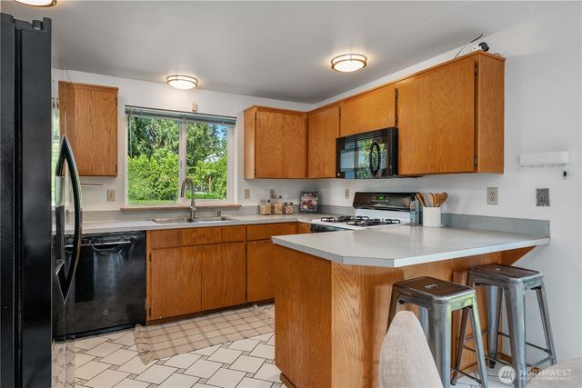 19407 67th Street Ct E, Bonney Lake, WA 98391