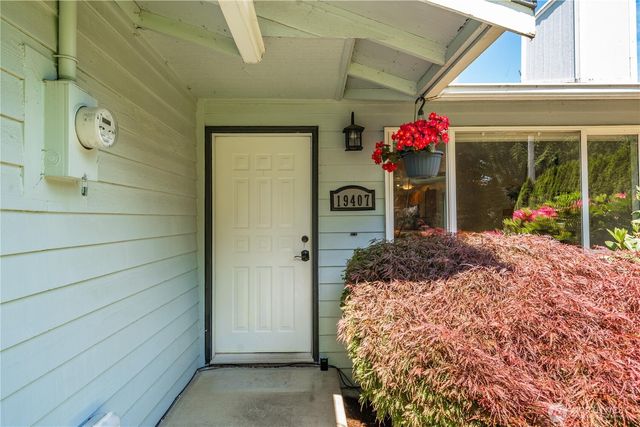 19407 67th Street Ct E, Bonney Lake, WA 98391