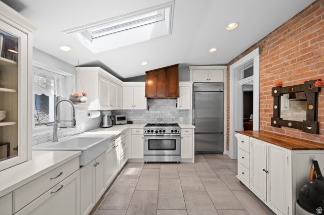 107 W CLINTON AVE, Salt Lake City, UT 84103