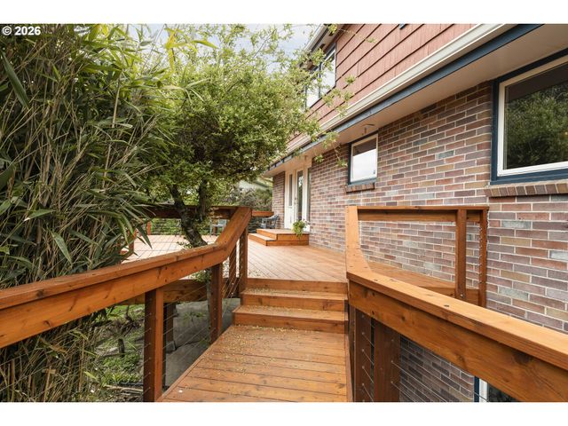 540 Nw 9TH St, Mc Minnville, OR 97128