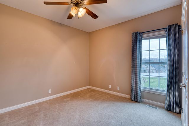 909 Uriel Court, Evansville, IN 47725