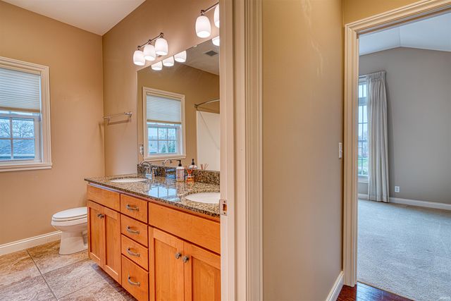 909 Uriel Court, Evansville, IN 47725