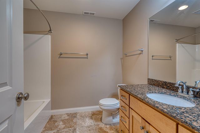 909 Uriel Court, Evansville, IN 47725