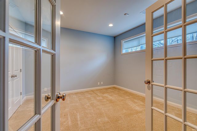 909 Uriel Court, Evansville, IN 47725