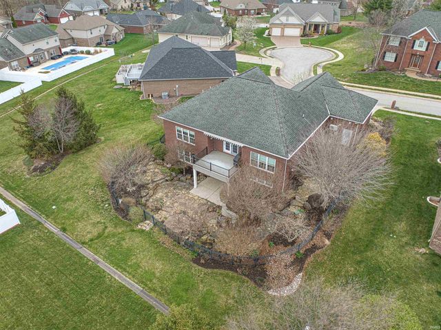 909 Uriel Court, Evansville, IN 47725