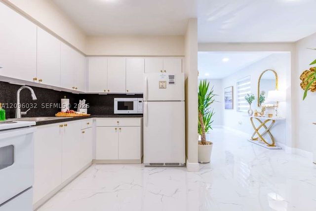 55 SW 60th Ave, Miami, FL 33144