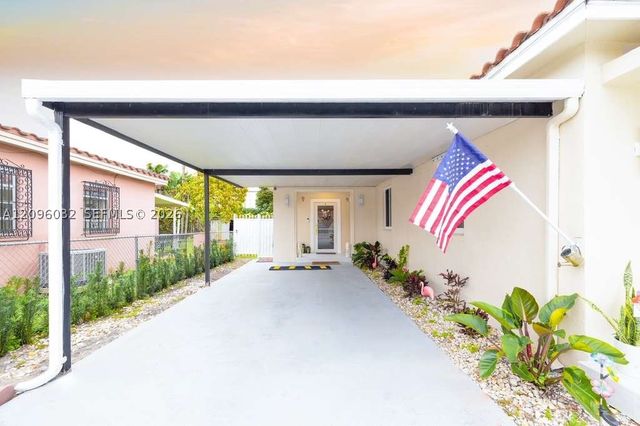 55 SW 60th Ave, Miami, FL 33144
